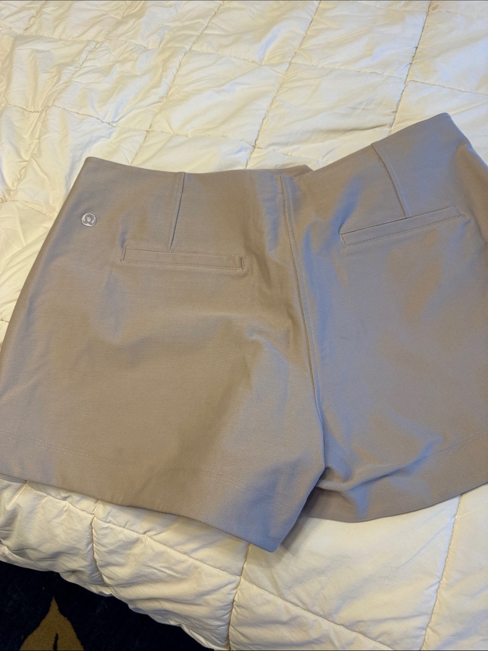 lululemon athletica Beige High-Waist Pleated Short - Picture 6 of 10